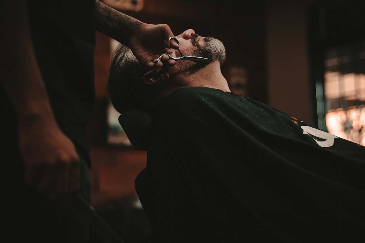 Barba com navalha